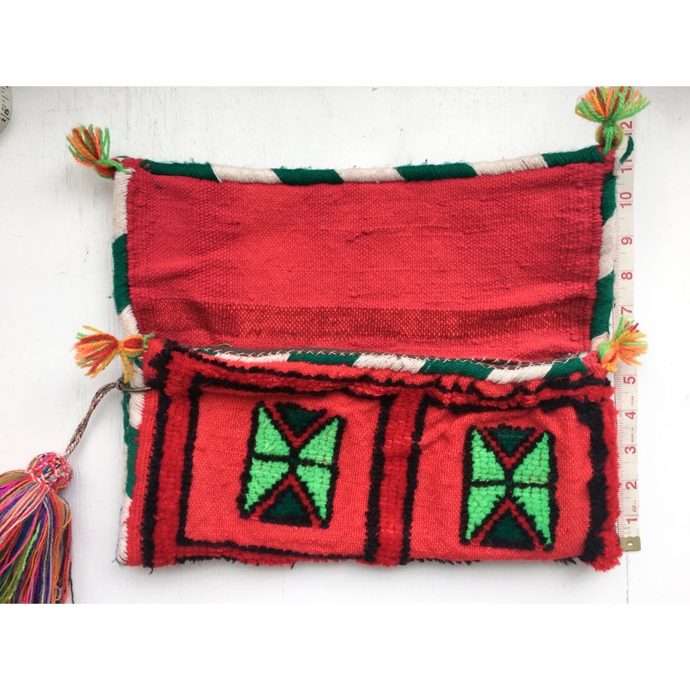 Handcrafted Moroccan Kilim Clutch Bag - Picture 5 of 8
